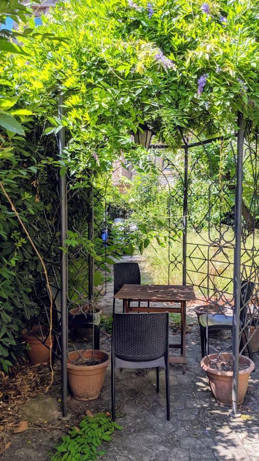 Un Giardino A Due Passi Dal Mare Apartment Специя Екстериор снимка